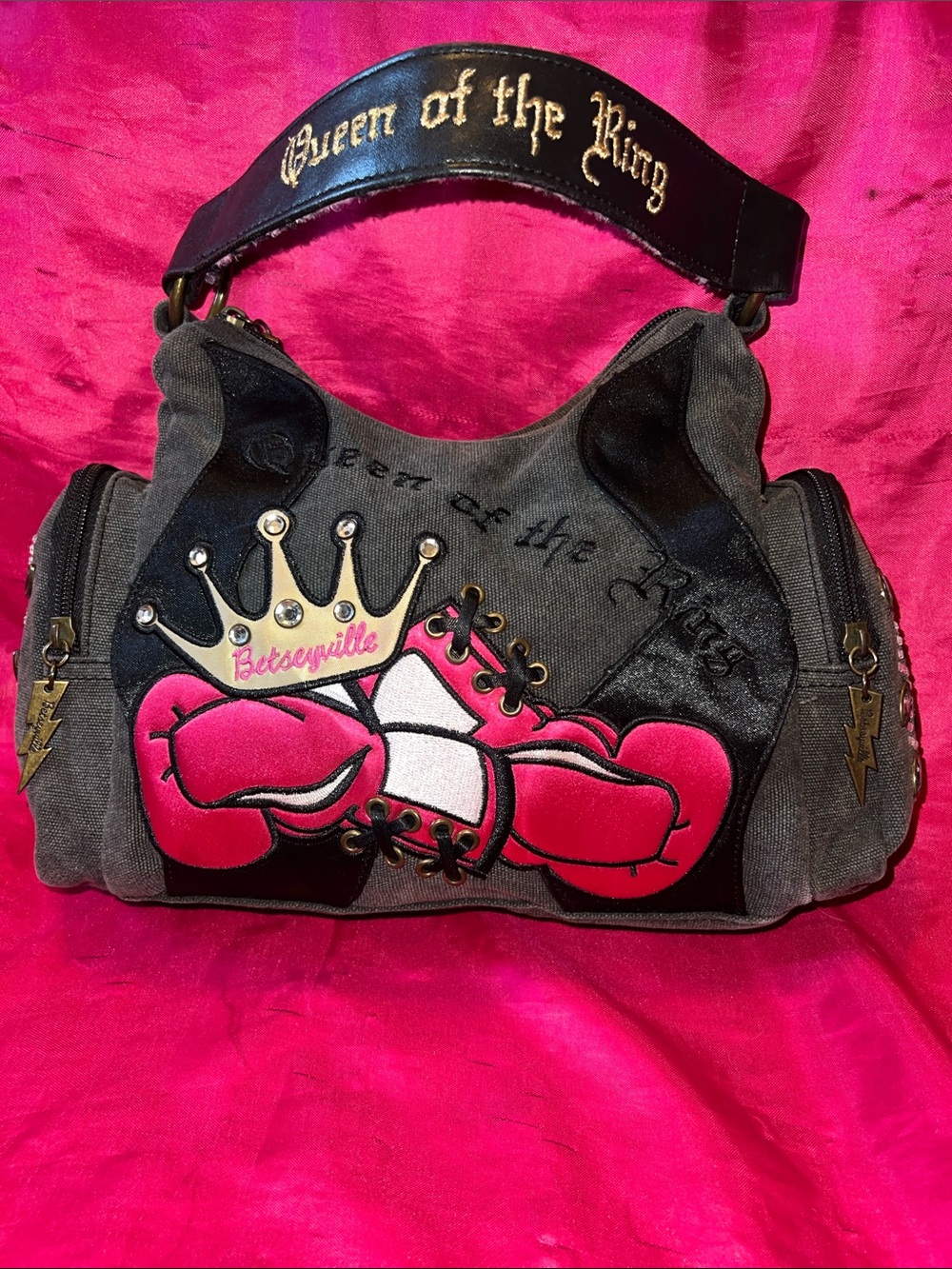Betsey Johnson Rare Older Betseyville QUEEN OF THE RING Boxing Gloves Bag